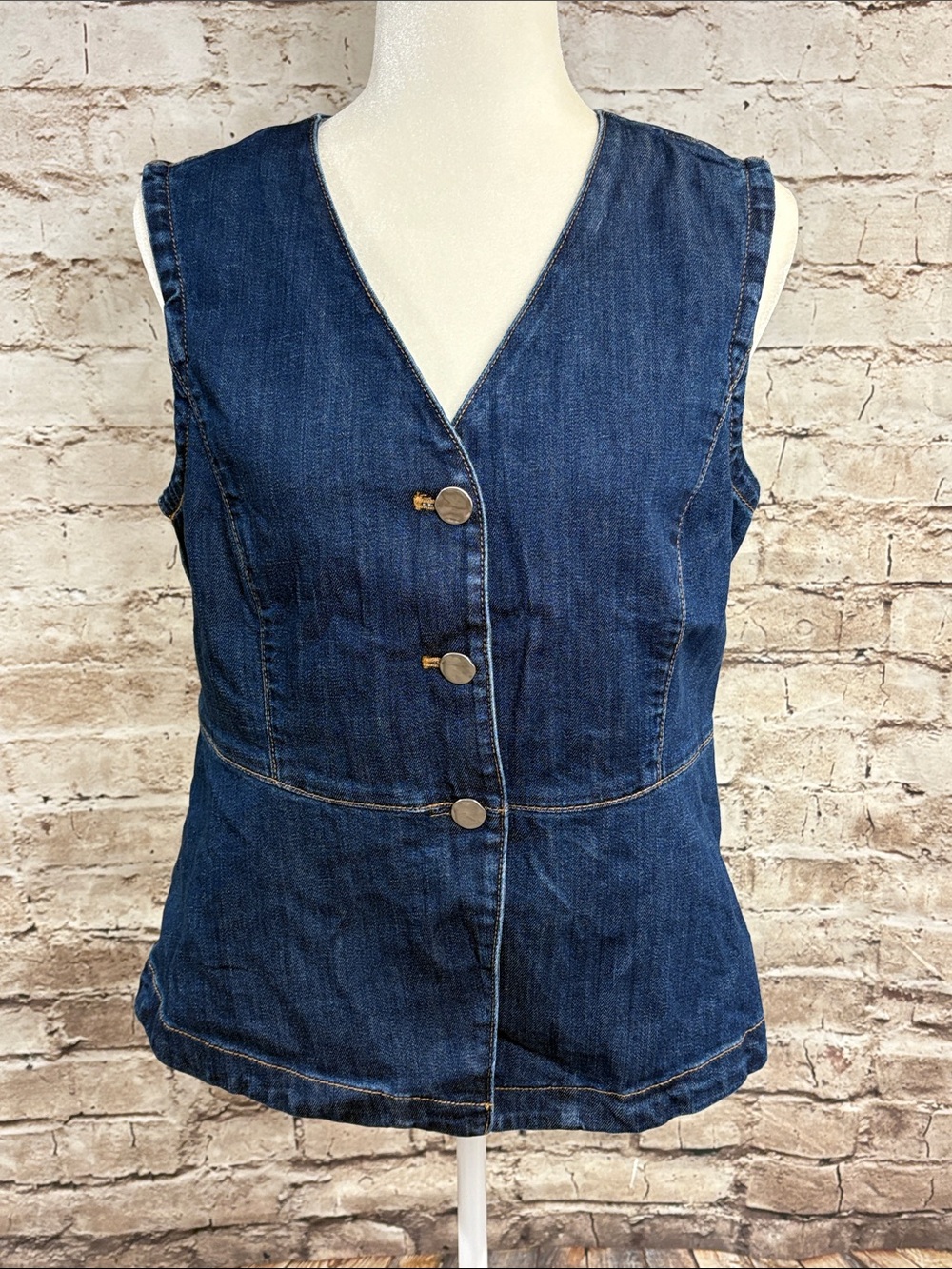 Chico's Denim V neck Button-Front Women's Contour Vest